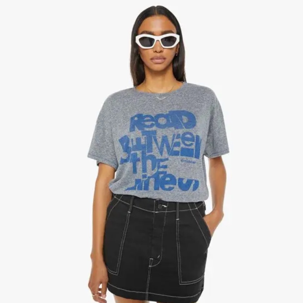 NWOT Mother the Big Deal Spif Tee Shirt Read Between the Lines Size M
